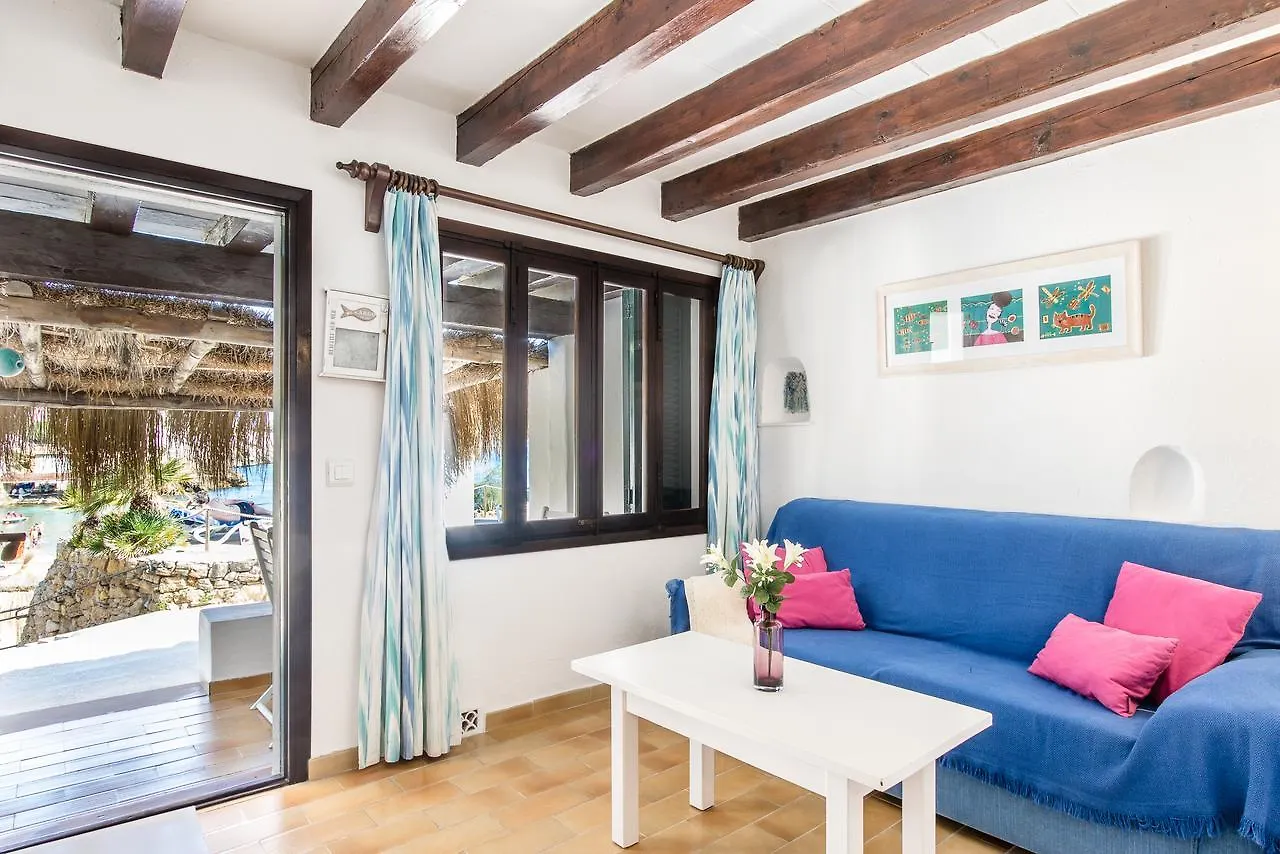 Blue Fisherman House 2 By Homevillas360 Cala de Sant Vicenc Tatil Evi